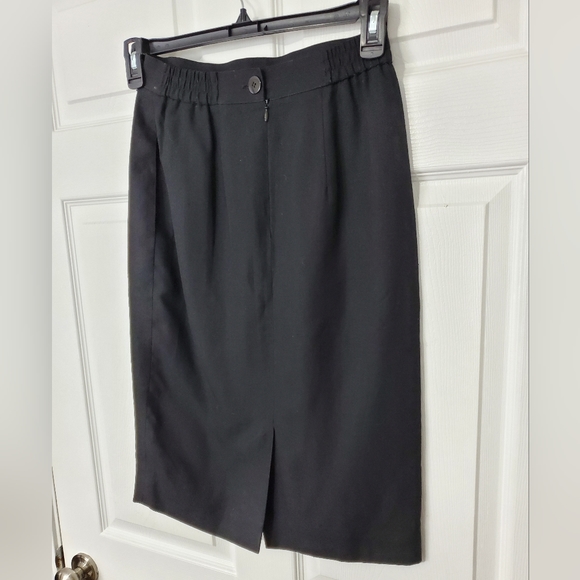 Talbots Black Pleated Skirt - Picture 6 of 12